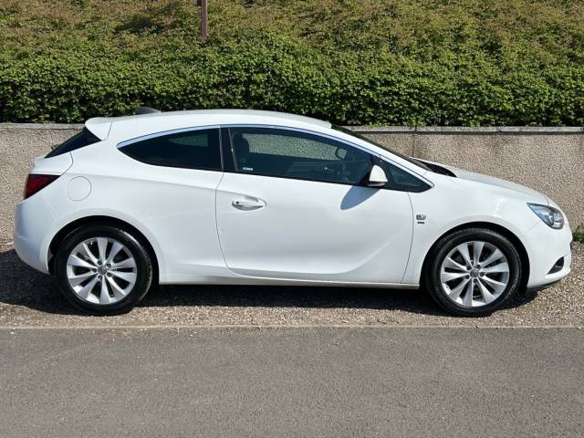 2016 Vauxhall Gtc 1.4T 16V 140 SRi (ULEZ exempt) (1 year MOT, warranty and breakdown cover)