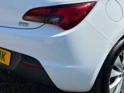 VAUXHALL GTC 2016 (16)