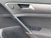 VOLKSWAGEN GOLF 2013 (63)