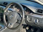 VOLKSWAGEN PASSAT 2011 (61)