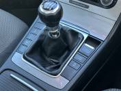 VOLKSWAGEN PASSAT 2011 (61)