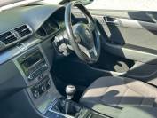 VOLKSWAGEN PASSAT 2011 (61)