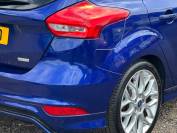 FORD FOCUS 2017 (17)