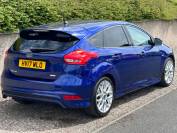 FORD FOCUS 2017 (17)