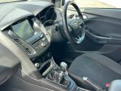 FORD FOCUS 2017 (17)