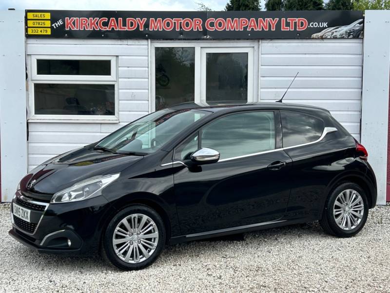 PEUGEOT 208 2015 (15)