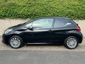 PEUGEOT 208 2015 (15)