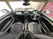 MINI HATCHBACK 2010 (60)