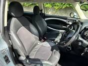 MINI HATCHBACK 2010 (60)