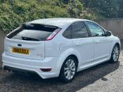 FORD FOCUS 2010 (60)