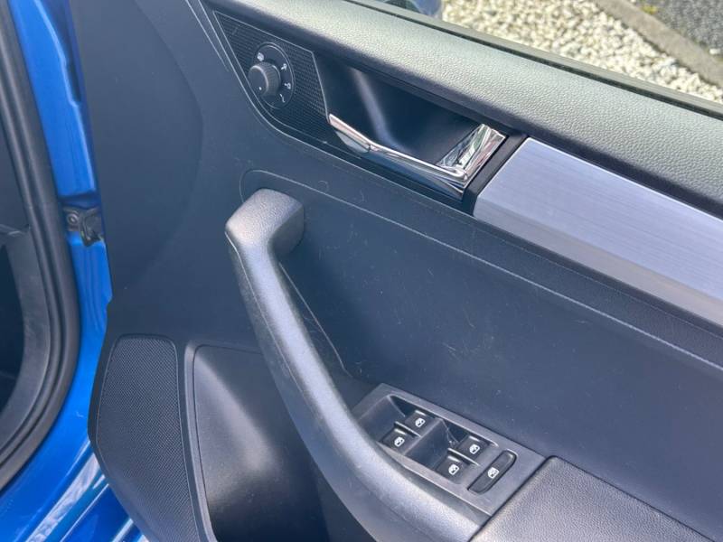 SKODA RAPID SPACEBACK 2018 (67)