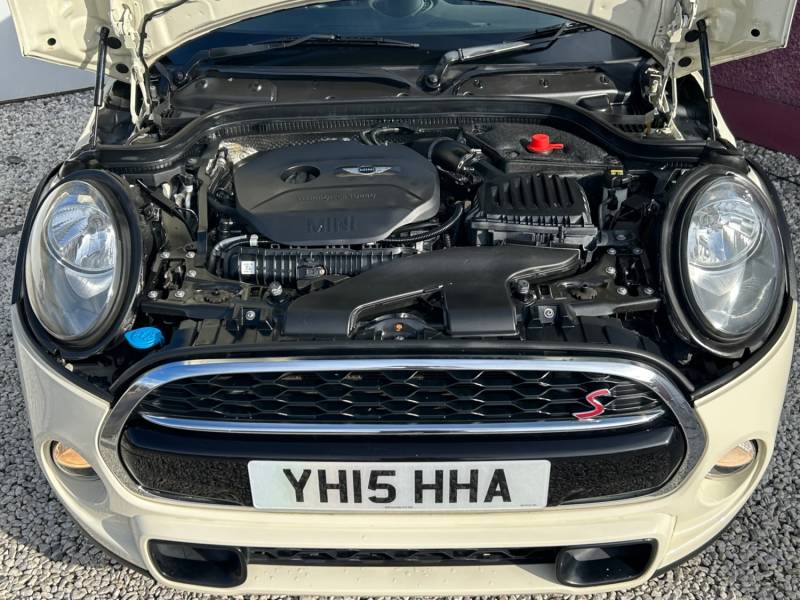 MINI HATCHBACK 2015 (15)