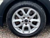 MINI HATCHBACK 2015 (15)