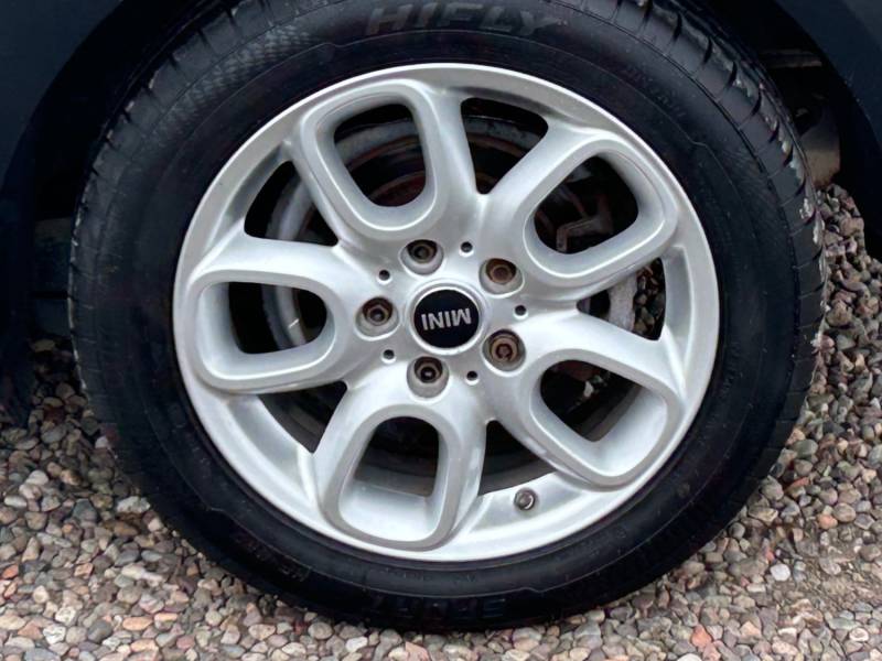 MINI HATCHBACK 2015 (15)