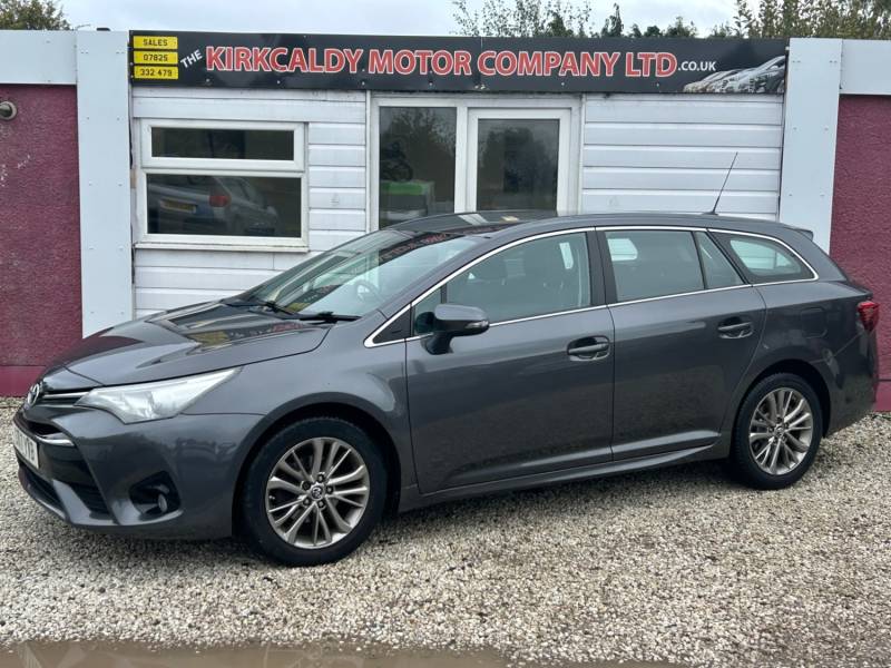 TOYOTA AVENSIS 2017 (17)