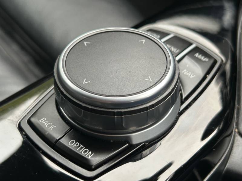 BMW 1 SERIES 2017 (17)