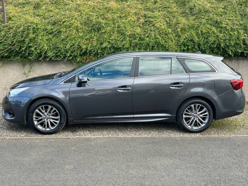 TOYOTA AVENSIS 2017 (17)