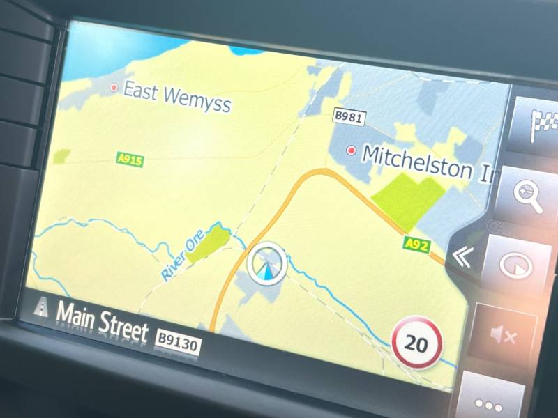 TOYOTA AVENSIS 2017 (17)