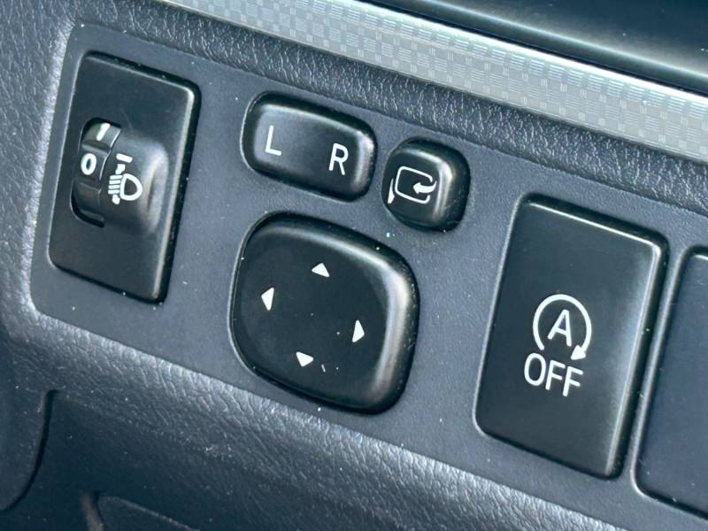 TOYOTA AVENSIS 2017 (17)