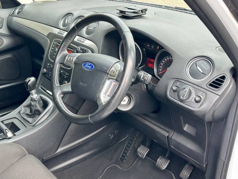 FORD S-MAX 2014 (14)