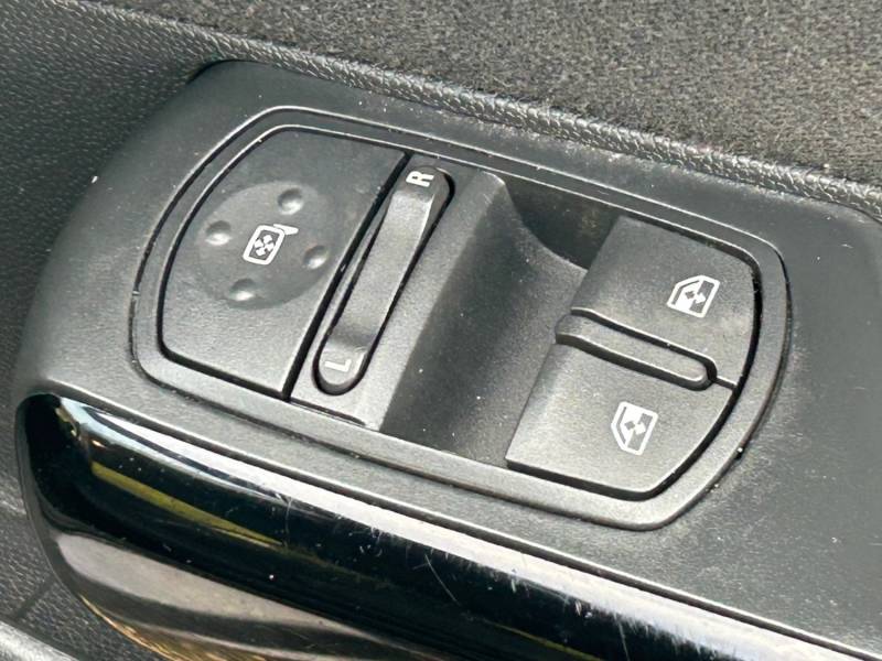 VAUXHALL CORSA 2014 (64)