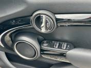 MINI HATCHBACK 2015 (15)