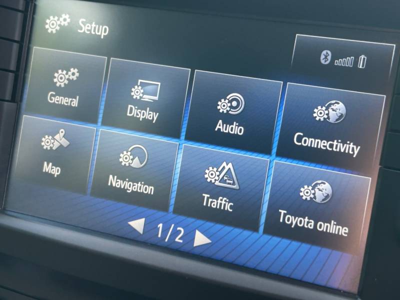 TOYOTA AVENSIS 2017 (17)