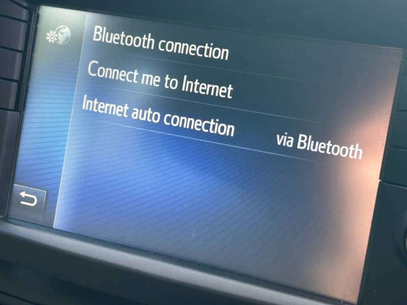 TOYOTA AVENSIS 2017 (17)