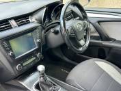 TOYOTA AVENSIS 2017 (17)