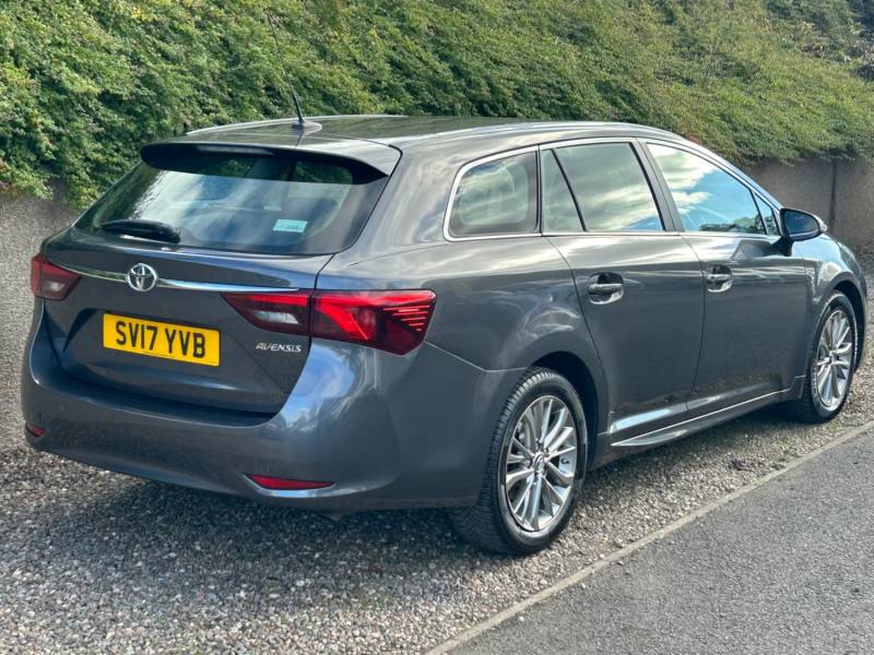 TOYOTA AVENSIS 2017 (17)