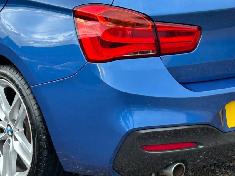 BMW 1 SERIES 2017 (17)