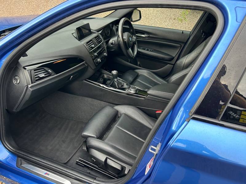 BMW 1 SERIES 2017 (17)