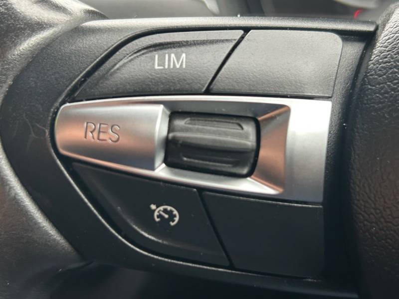 BMW 1 SERIES 2017 (17)