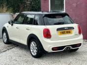 MINI HATCHBACK