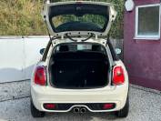 MINI HATCHBACK
