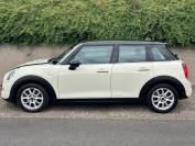 MINI HATCHBACK