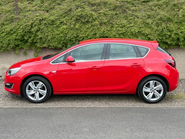2013 Vauxhall Astra 1.4i 16V SRi 5dr