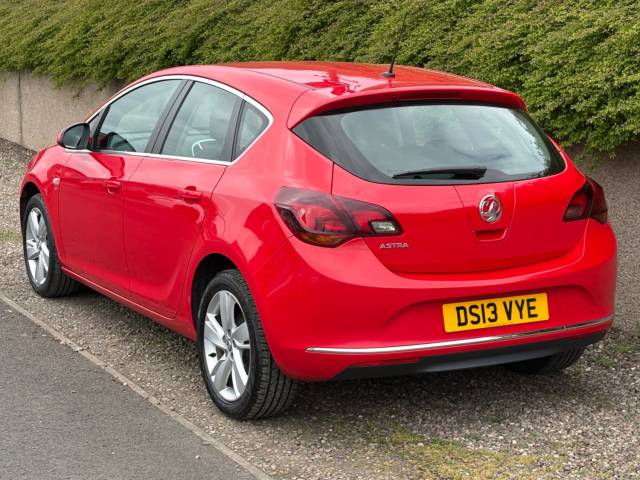 2013 Vauxhall Astra 1.4i 16V SRi 5dr