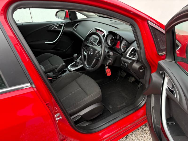 VAUXHALL ASTRA