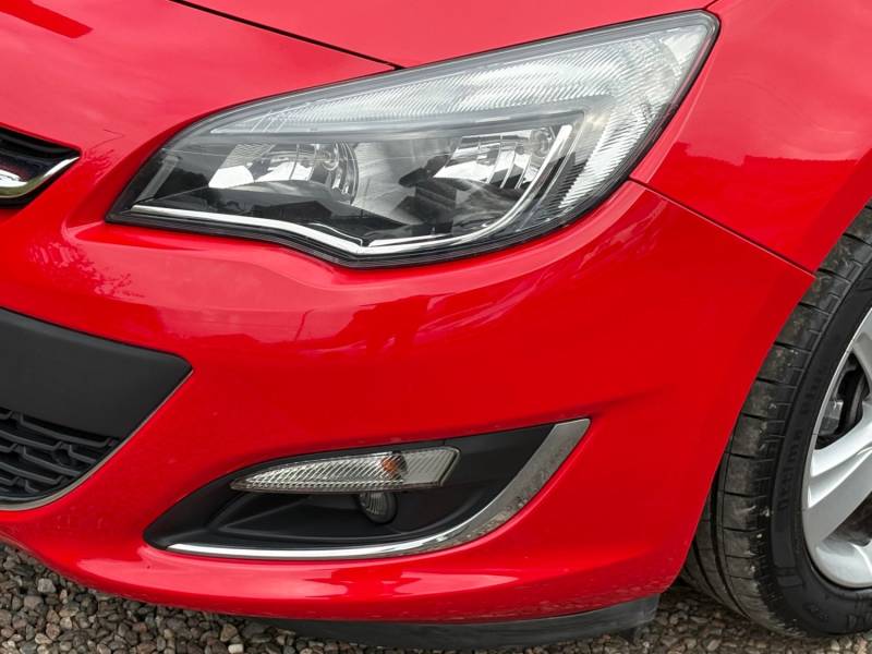 VAUXHALL ASTRA