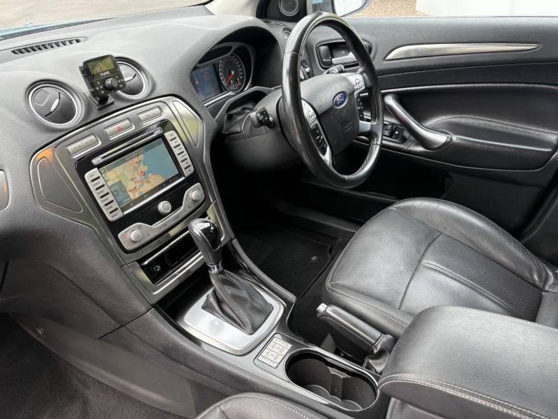 FORD MONDEO