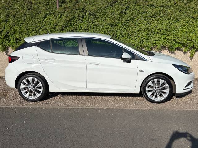 2017 Vauxhall Astra 1.0T 12V ecoFLEX Design 5dr