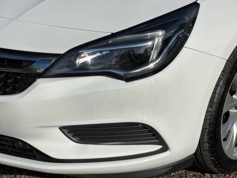 VAUXHALL ASTRA