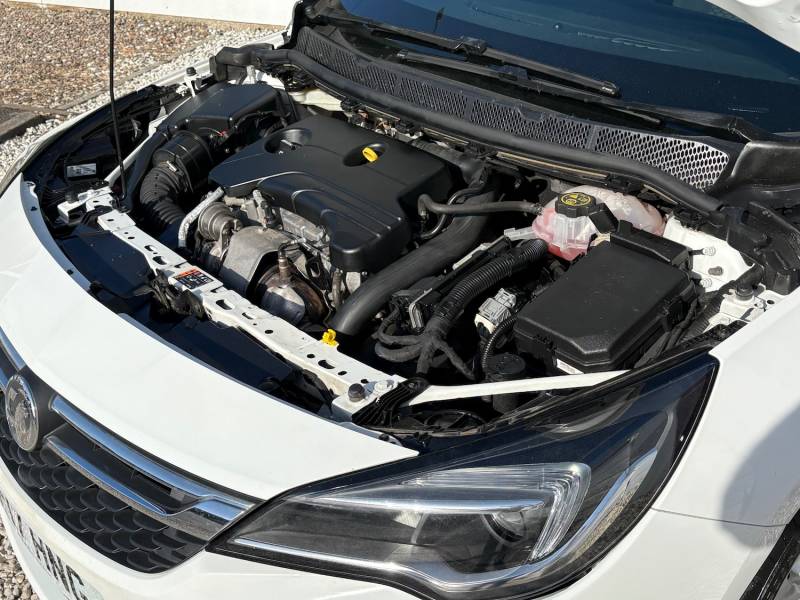 VAUXHALL ASTRA