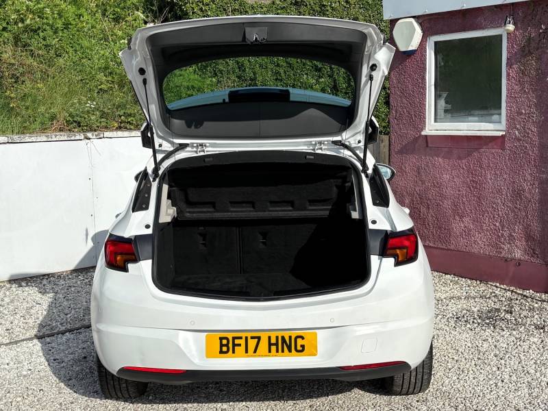 VAUXHALL ASTRA