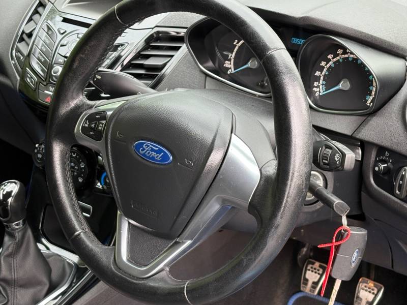 FORD FIESTA