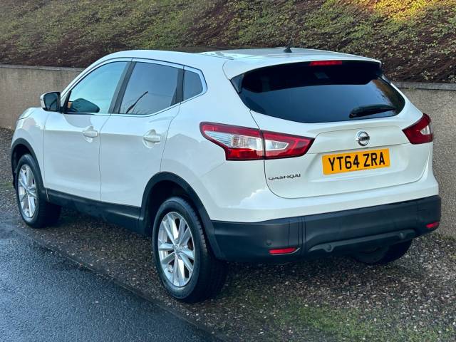 2014 Nissan Qashqai 1.2 DiG-T Acenta Premium 5dr