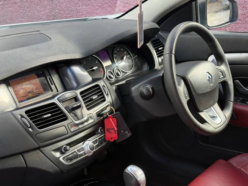 RENAULT LAGUNA