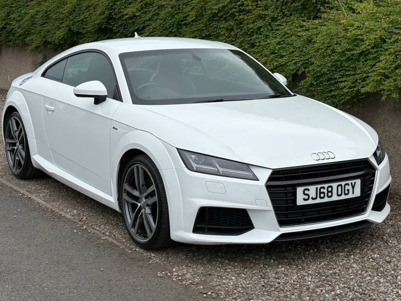 AUDI TT