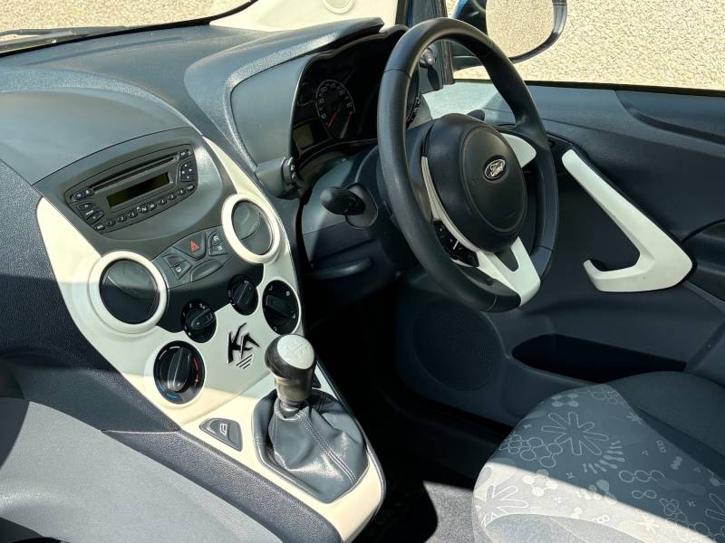 FORD KA